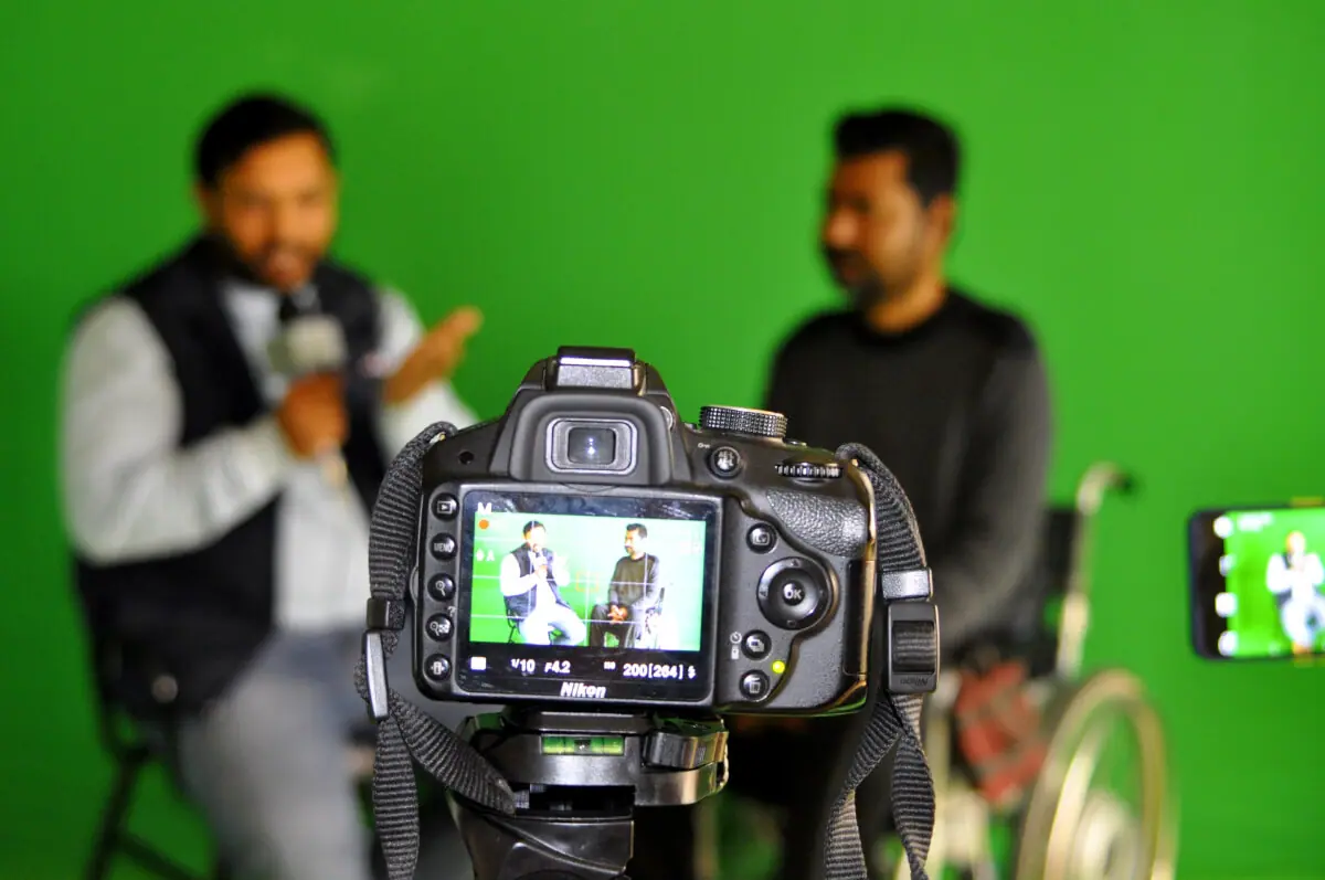 filmagem profissional realizando videos profissionais com equipe qualificada