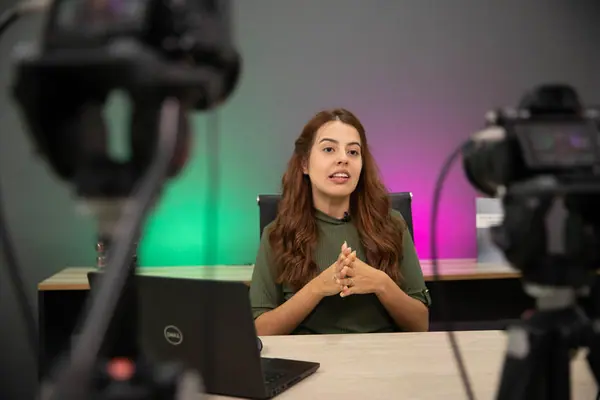 ESTUDIO PARA FILMAGEM DE CURSO